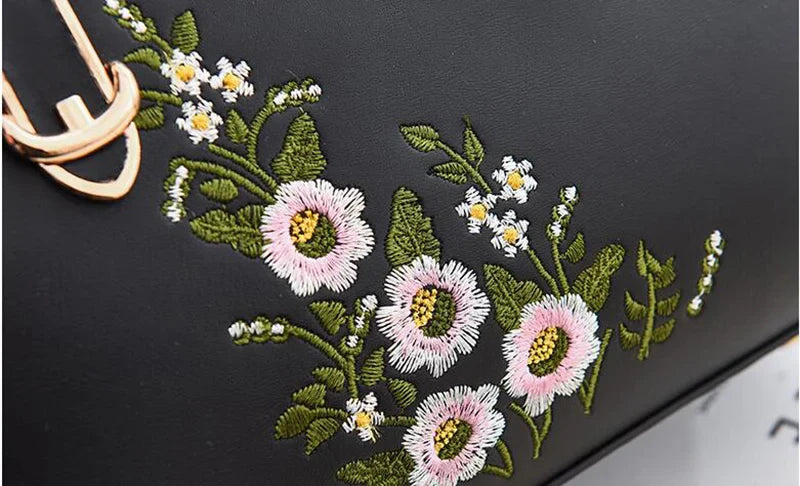Meadow Bloom Tote