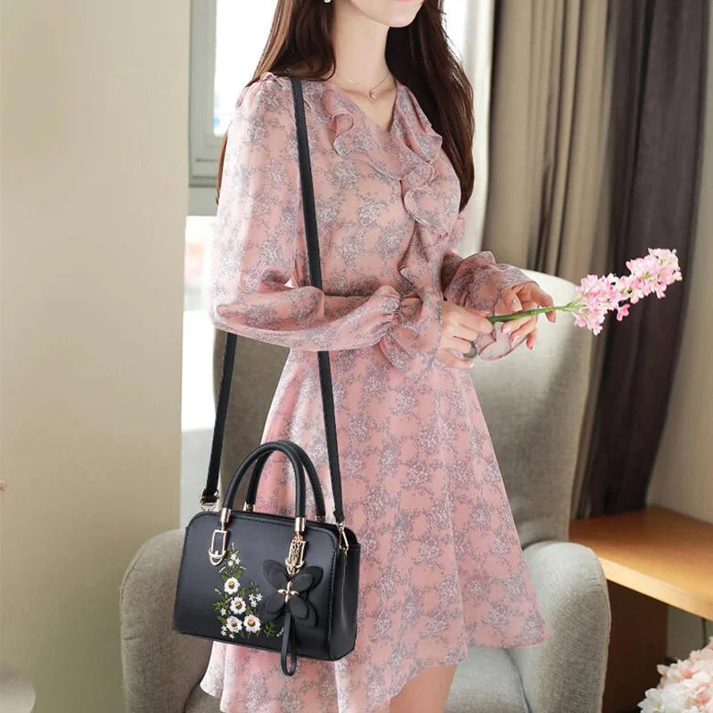 Meadow Bloom Tote